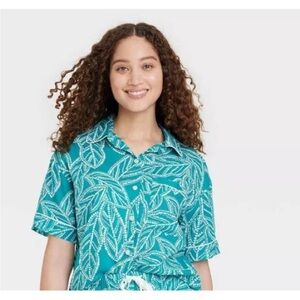 Leaf Print Button-Up Sleep Shirt